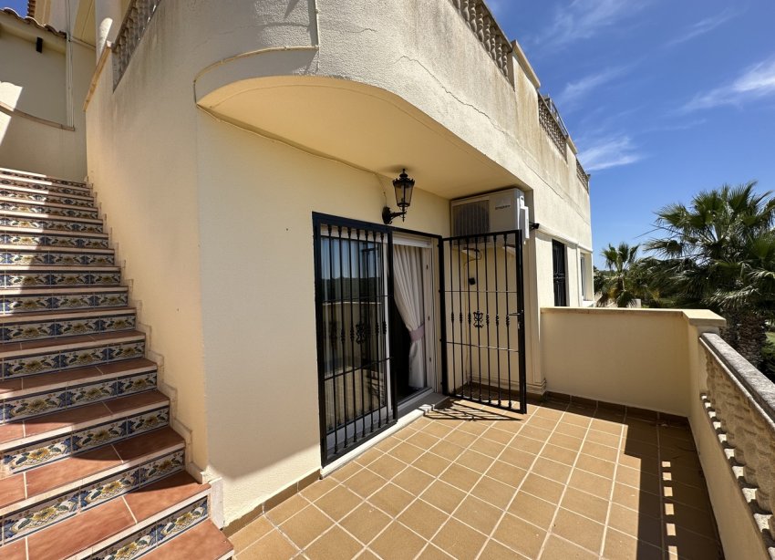 Resale - Villa / House - Orihuela Costa - Villamartín