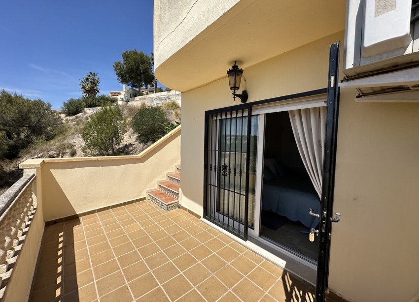Resale - Villa / House - Orihuela Costa - Villamartín