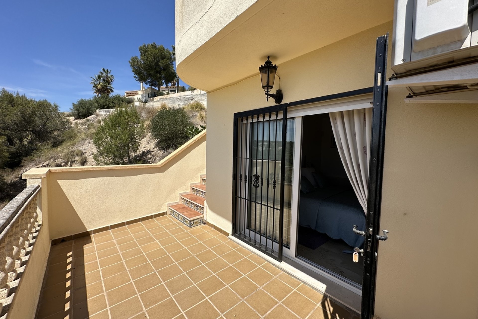 Resale - Villa / House - Orihuela Costa - Villamartín