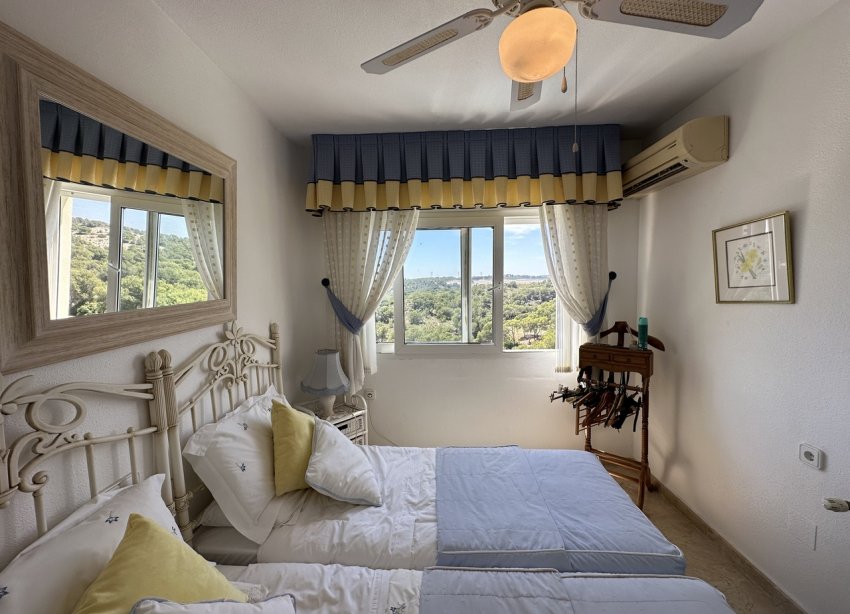 Resale - Villa / House - Orihuela Costa - Villamartín