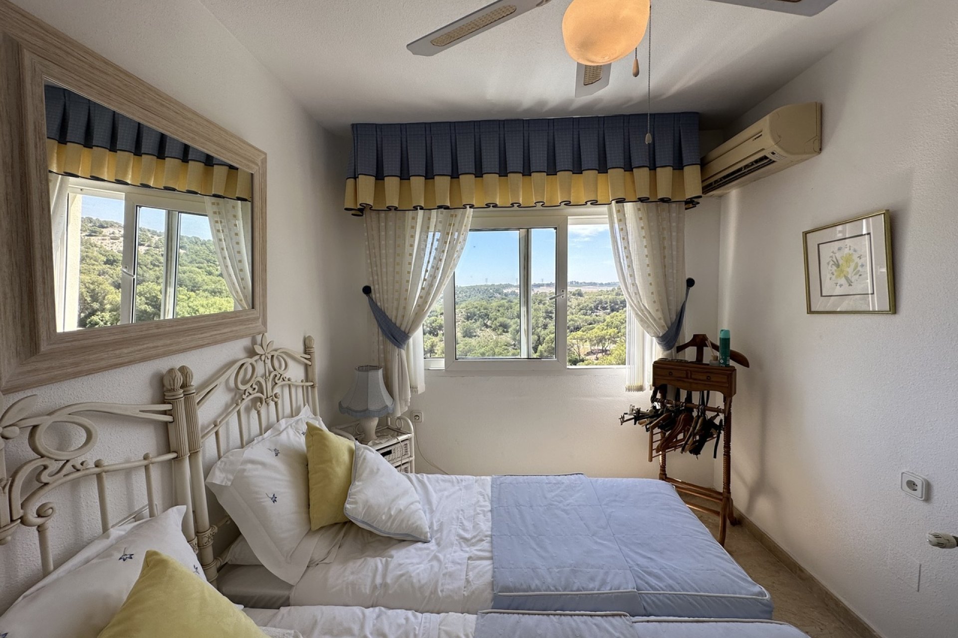 Resale - Villa / House - Orihuela Costa - Villamartín
