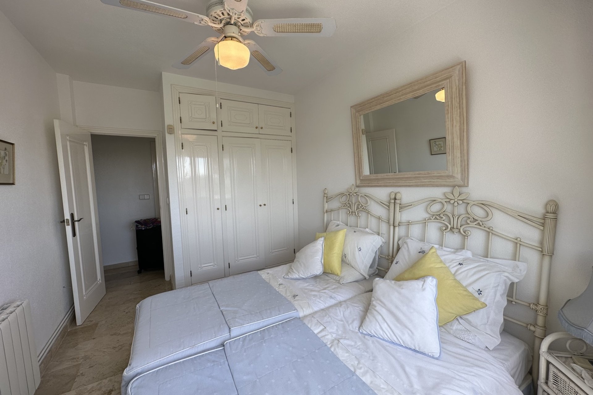 Resale - Villa / House - Orihuela Costa - Villamartín