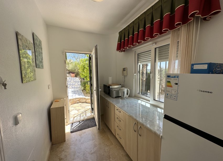 Resale - Villa / House - Orihuela Costa - Villamartín
