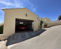 Resale - Villa / House - Orihuela Costa - Villamartín
