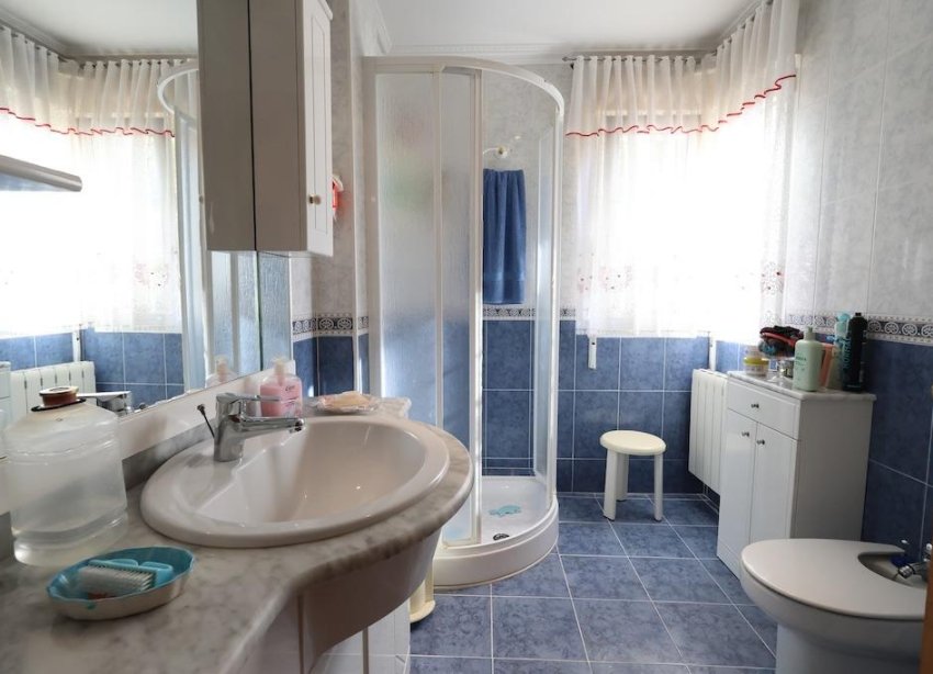 Resale - Villa / House - Orihuela Costa - Villamartín