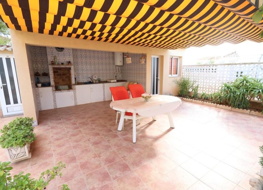 Resale - Villa / House - Orihuela Costa - Villamartín