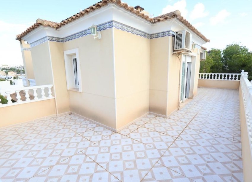 Resale - Villa / House - Orihuela Costa - Villamartín