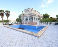 Resale - Villa / House - Orihuela Costa - Villamartín