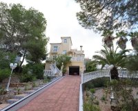 Resale - Villa / House - Orihuela Costa - Villamartín