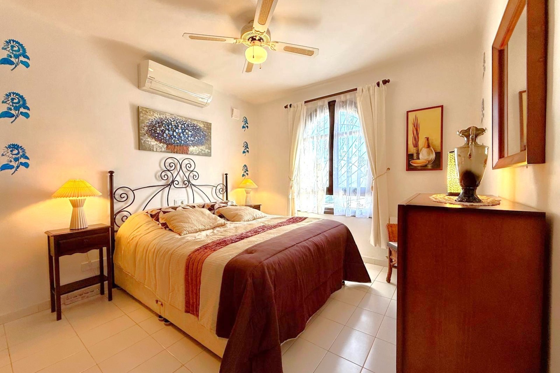 Resale - Villa / House - Orihuela Costa - Villamartín