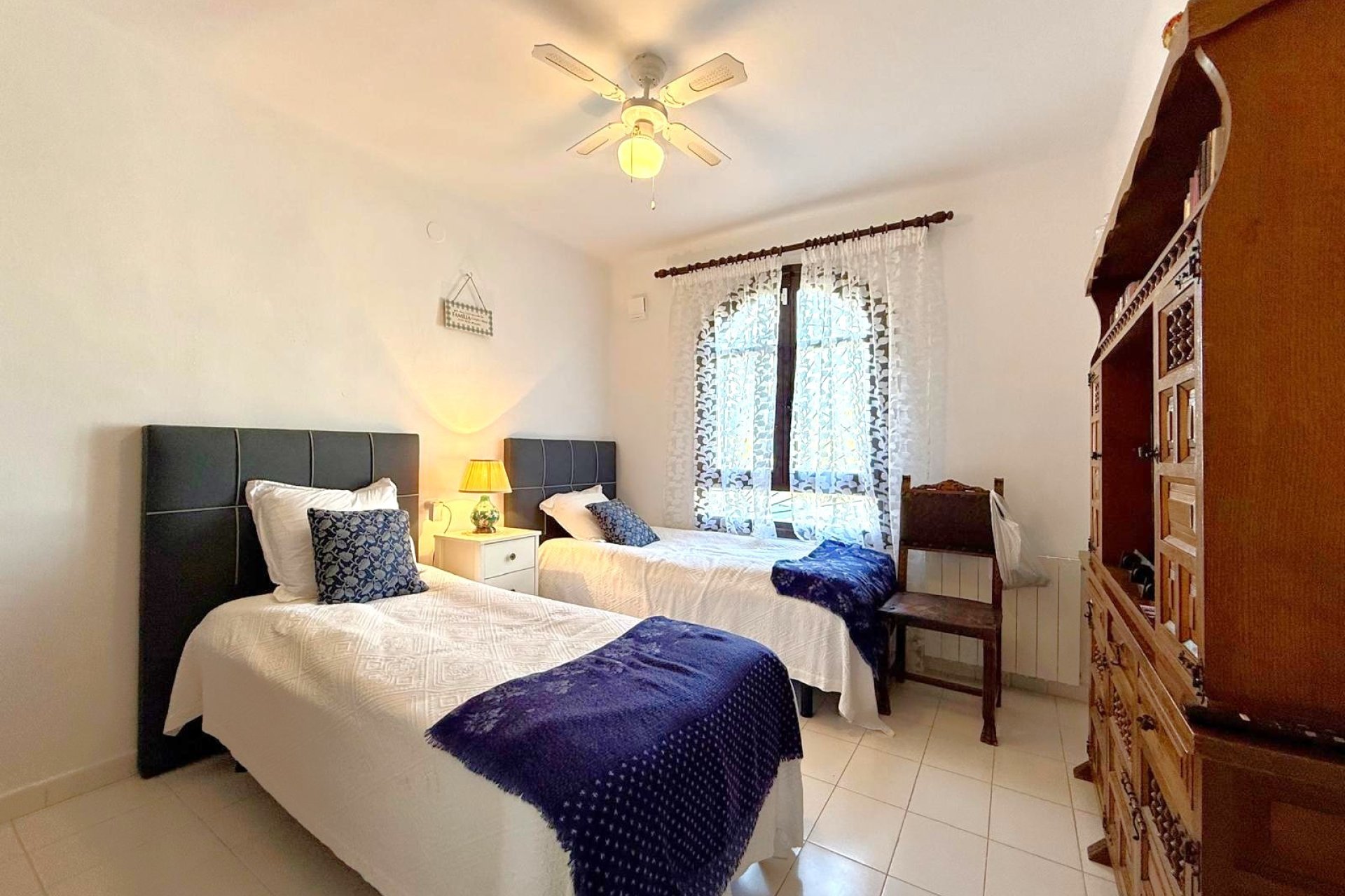 Resale - Villa / House - Orihuela Costa - Villamartín