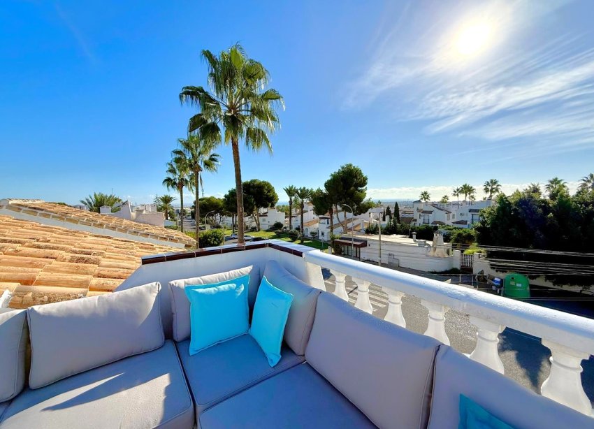 Resale - Villa / House - Orihuela Costa - Villamartín