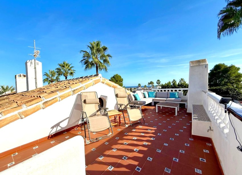Resale - Villa / House - Orihuela Costa - Villamartín