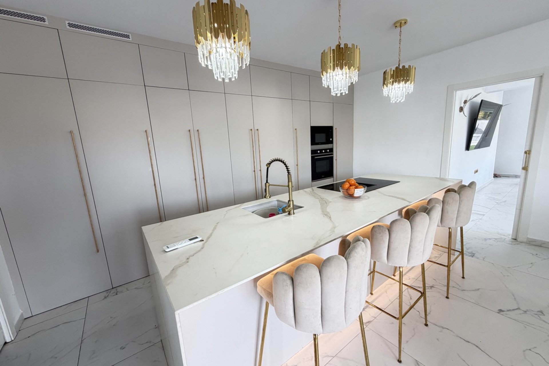 Resale - Villa / House - Orihuela Costa - Villamartín