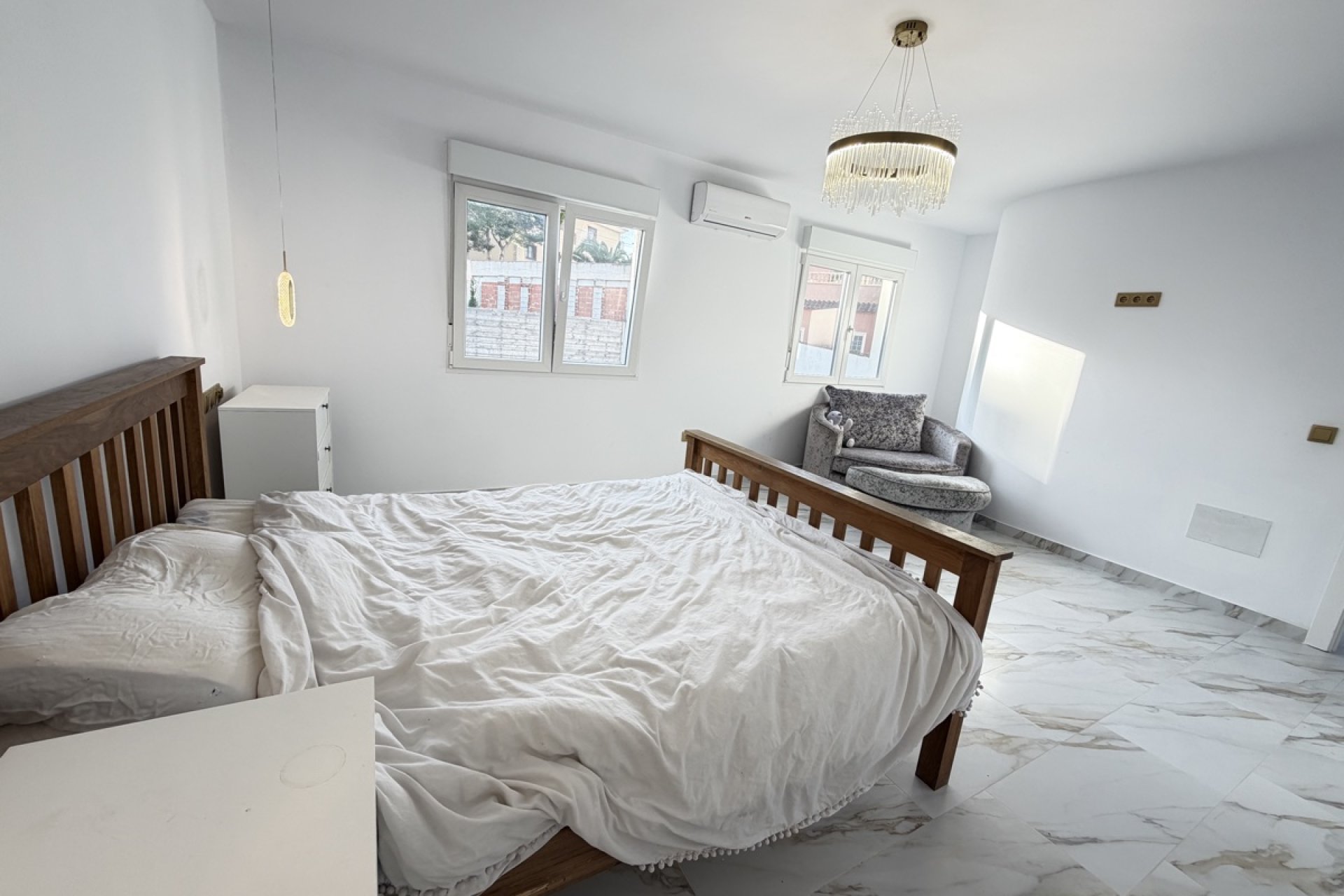 Resale - Villa / House - Orihuela Costa - Villamartín