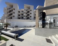 Resale - Villa / House - Orihuela Costa - Villamartín