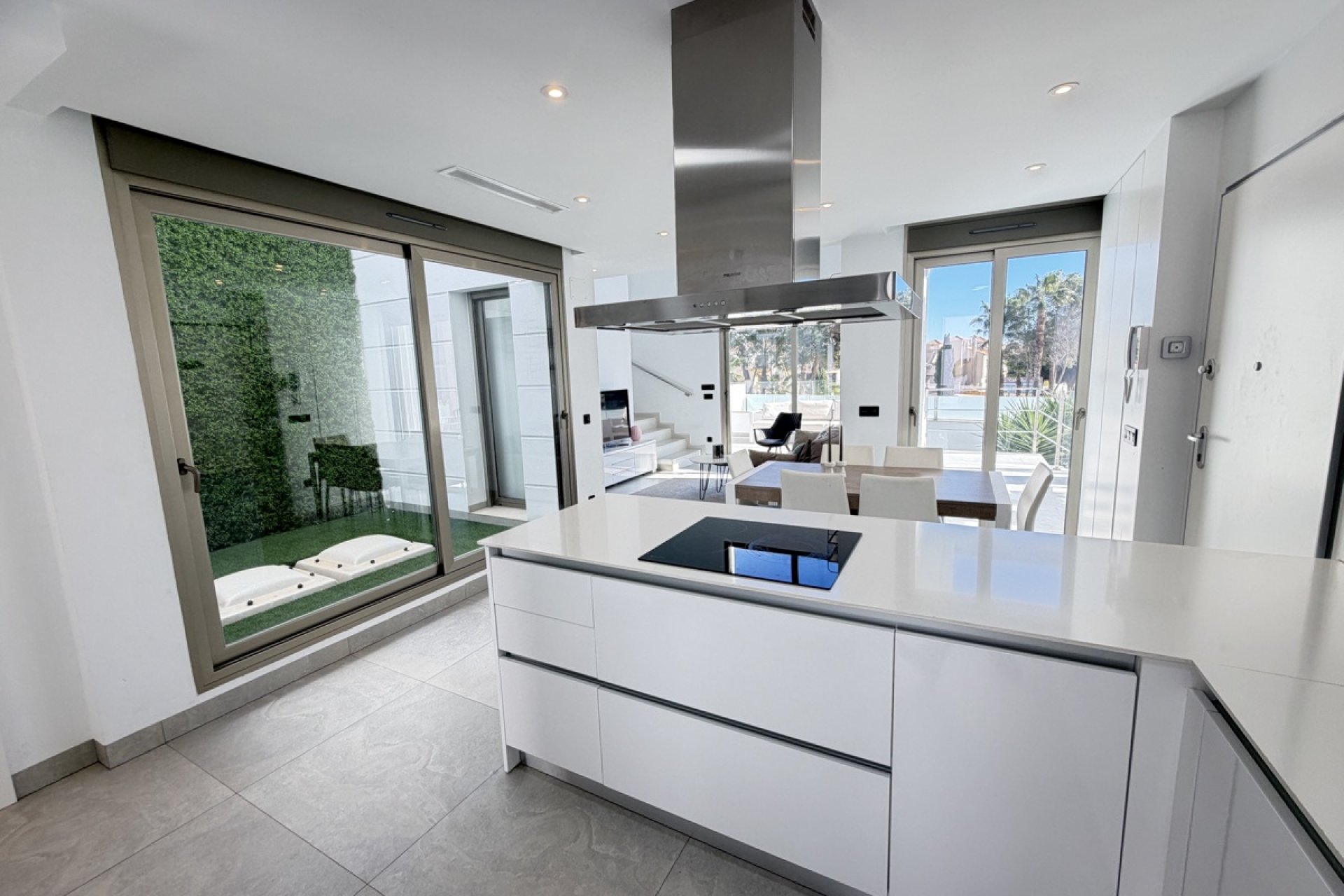 Resale - Villa / House - Orihuela Costa - Villamartín