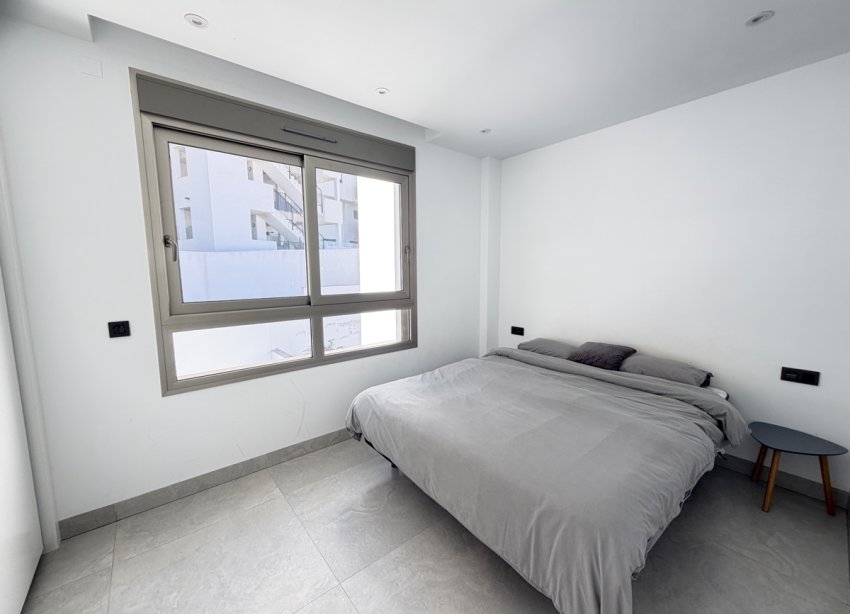 Resale - Villa / House - Orihuela Costa - Villamartín