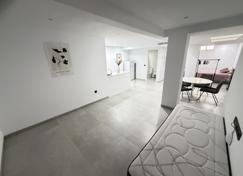 Resale - Villa / House - Orihuela Costa - Villamartín