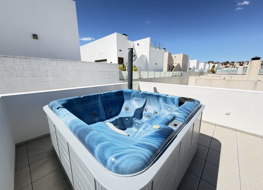 Resale - Villa / House - Orihuela Costa - Villamartín