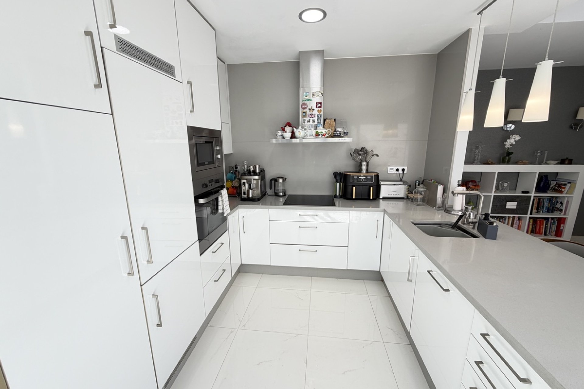 Resale - Villa / House - Orihuela Costa - Villamartín