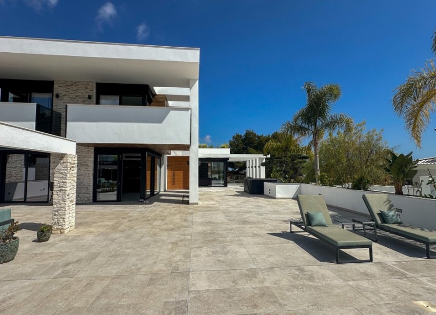 Resale - Villa / House - Orihuela Costa - Villamartín