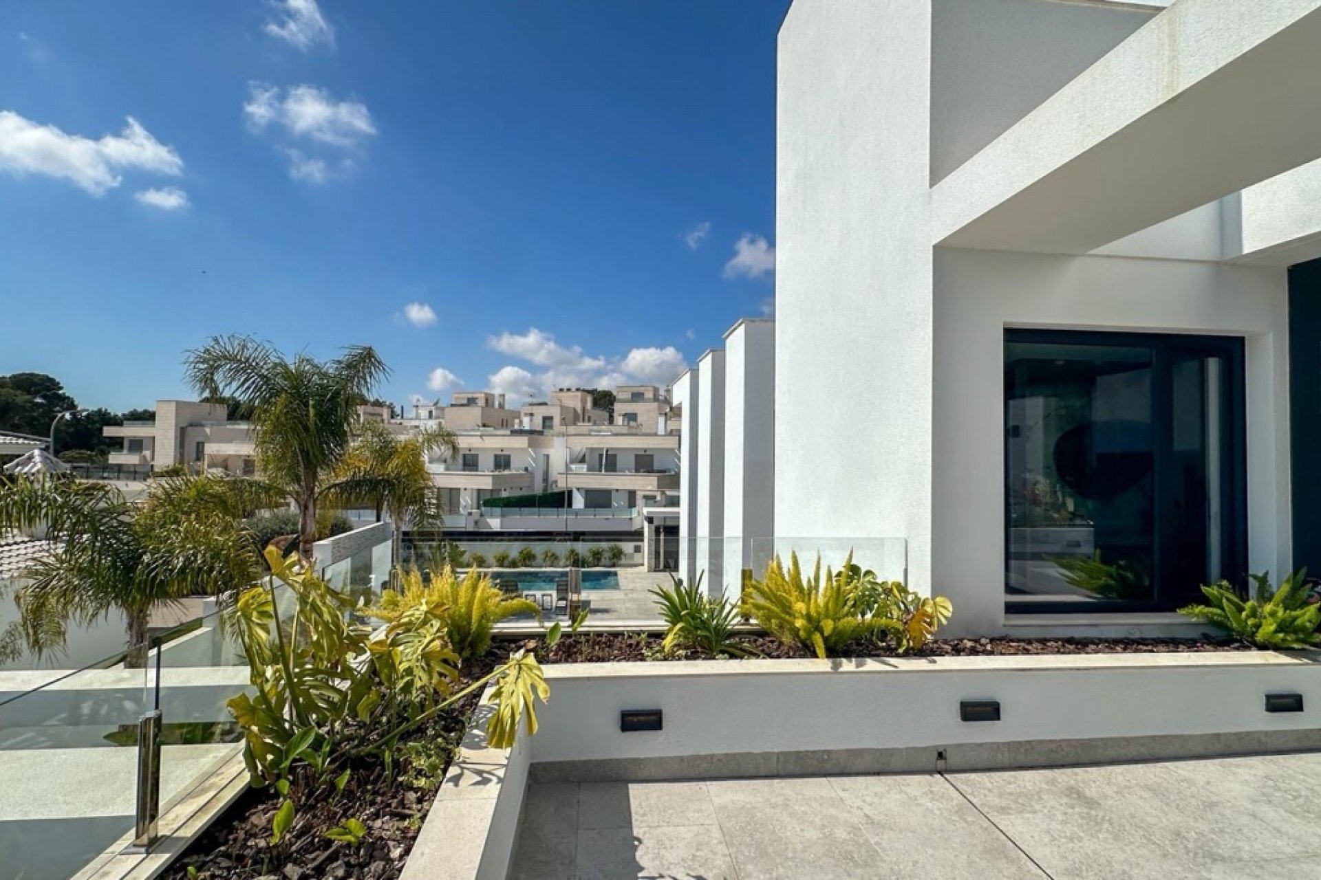 Resale - Villa / House - Orihuela Costa - Villamartín