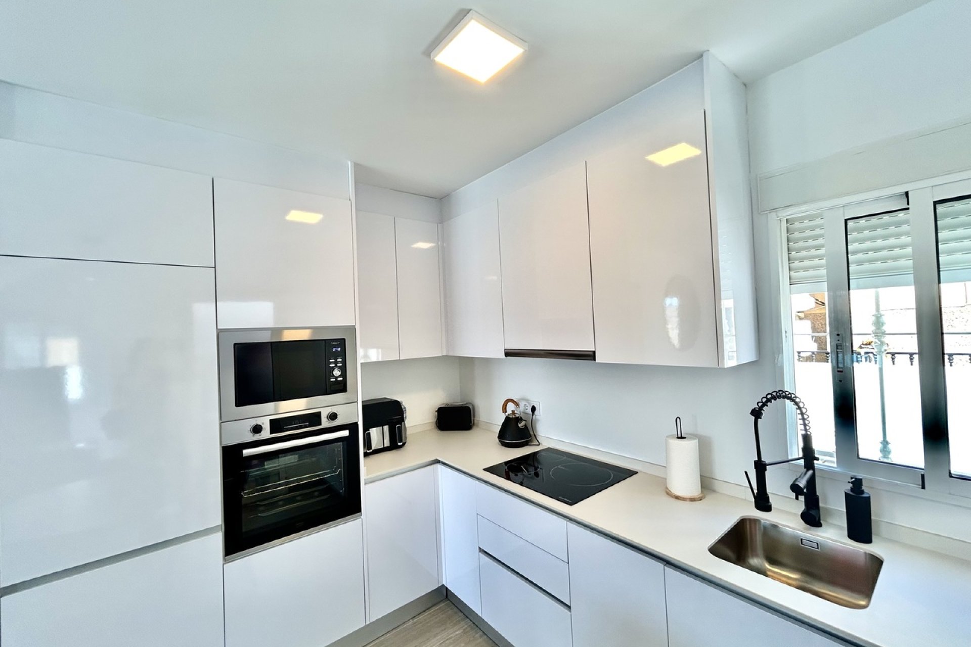 Resale - Villa / House - Orihuela Costa - Villamartín