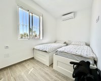 Resale - Villa / House - Orihuela Costa - Villamartín