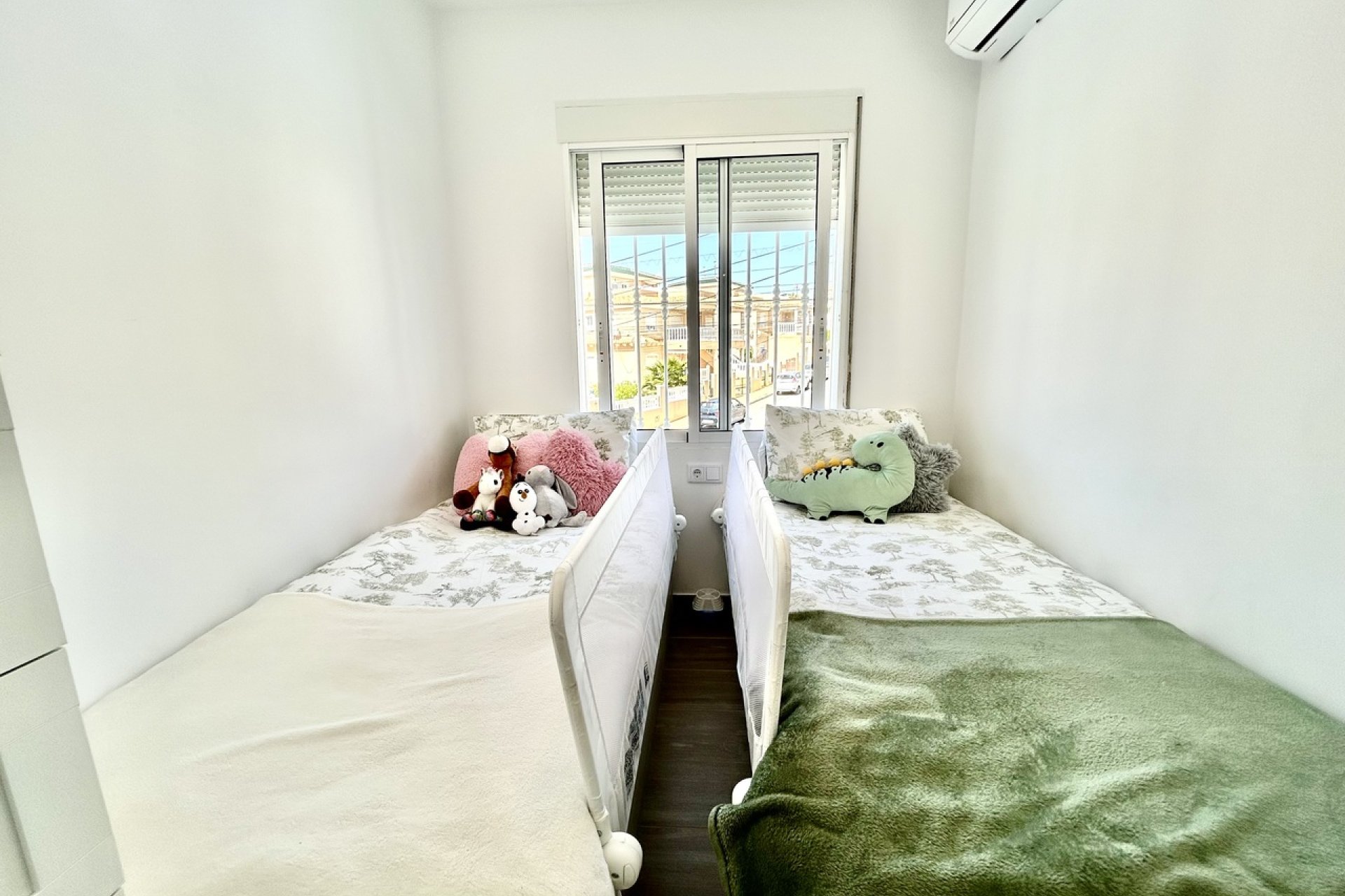 Resale - Villa / House - Orihuela Costa - Villamartín