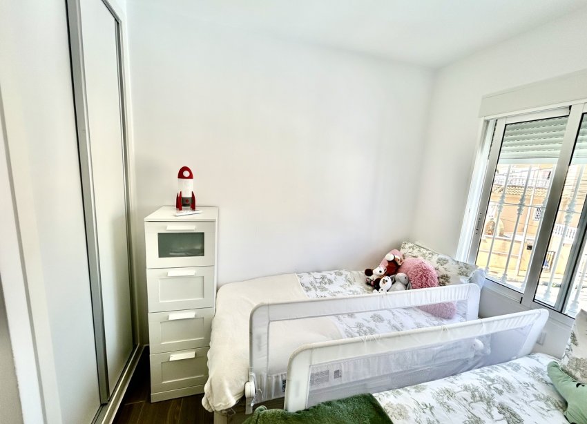 Resale - Villa / House - Orihuela Costa - Villamartín