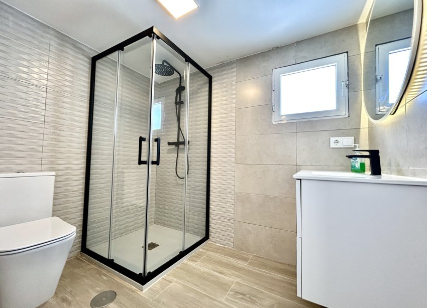 Resale - Villa / House - Orihuela Costa - Villamartín