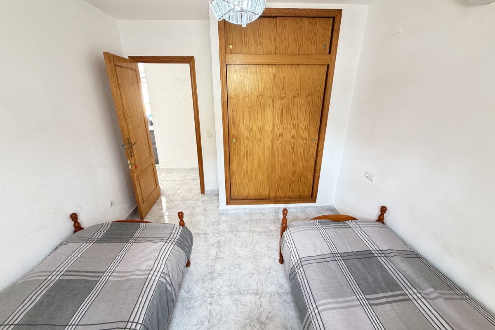 Resale - Villa / House - Orihuela Costa - Villamartín