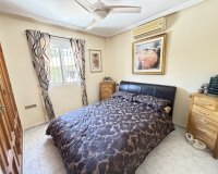 Resale - Villa / House - Orihuela Costa - Villamartín
