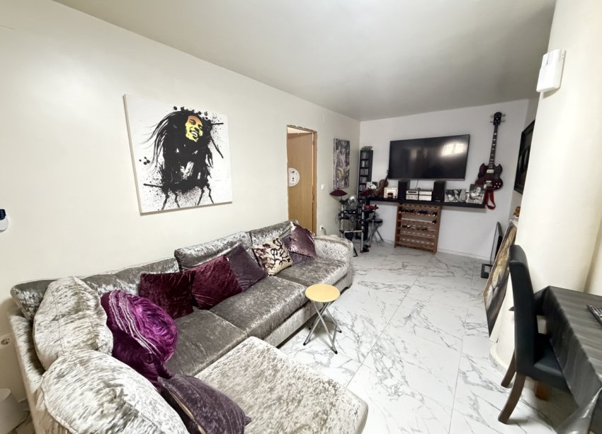 Resale - Villa / House - Orihuela Costa - Villamartín