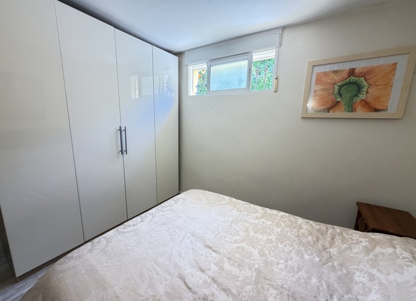 Resale - Villa / House - Orihuela Costa - Villamartín