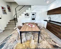 Resale - Villa / House - Orihuela Costa - Villamartín