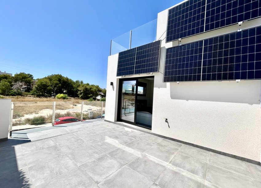 Resale - Villa / House - Orihuela Costa - Villamartín
