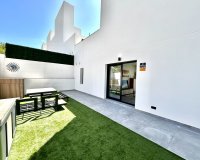 Resale - Villa / House - Orihuela Costa - Villamartín