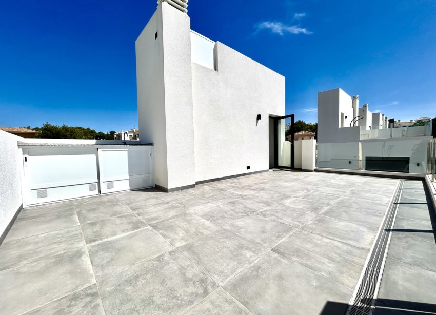 Resale - Villa / House - Orihuela Costa - Villamartín