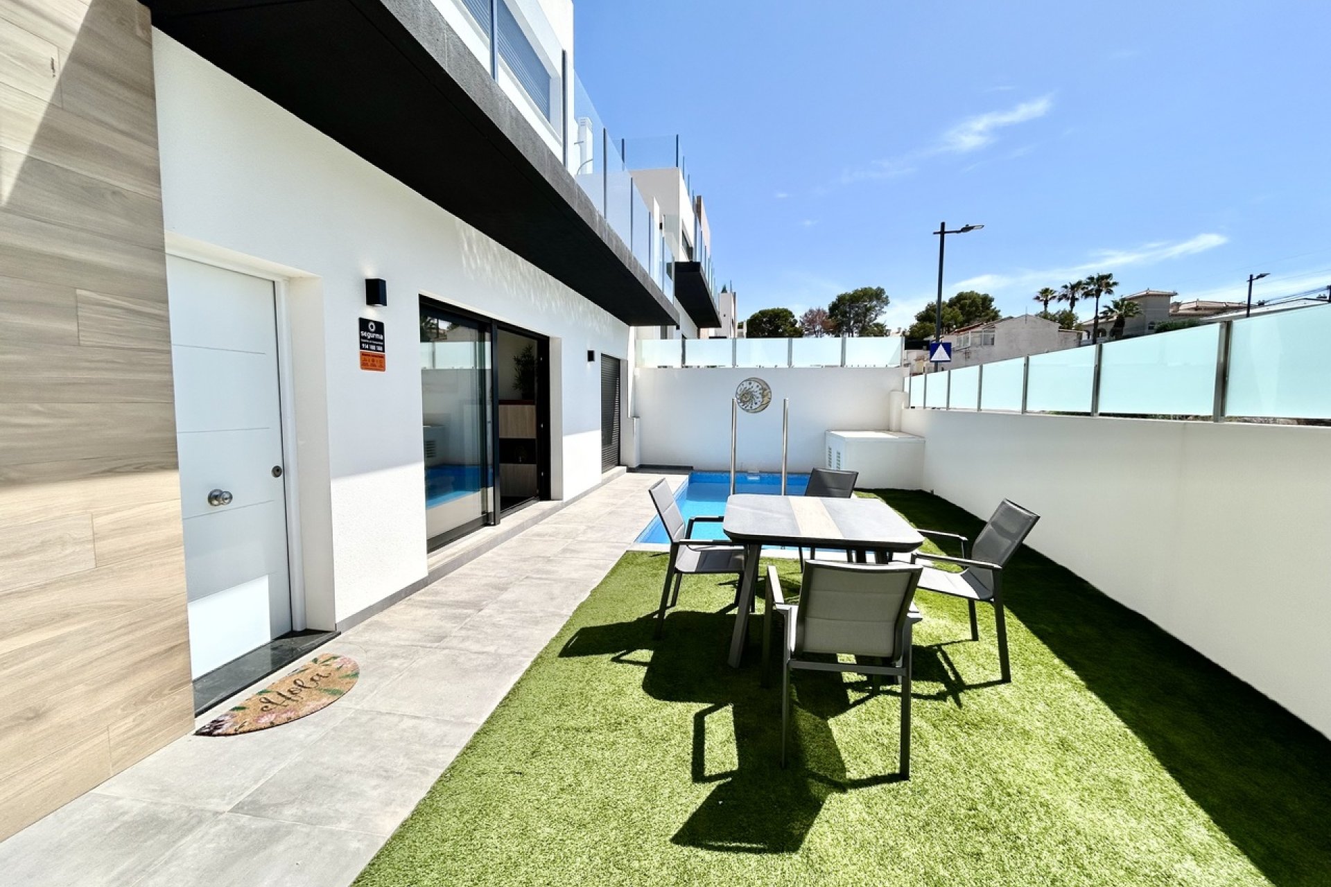Resale - Villa / House - Orihuela Costa - Villamartín