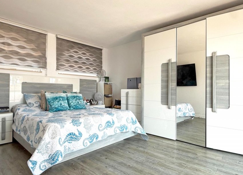 Resale - Villa / House - Orihuela Costa - Villamartín