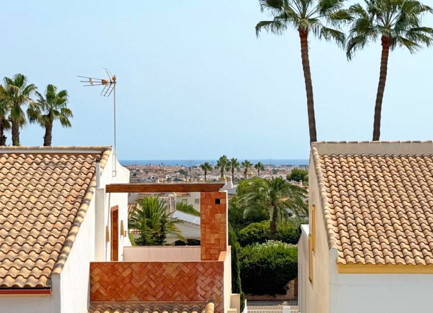Resale - Villa / House - Orihuela Costa - Villamartín