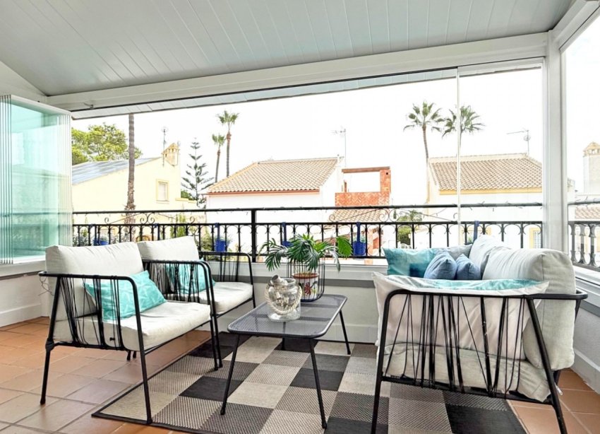 Resale - Villa / House - Orihuela Costa - Villamartín