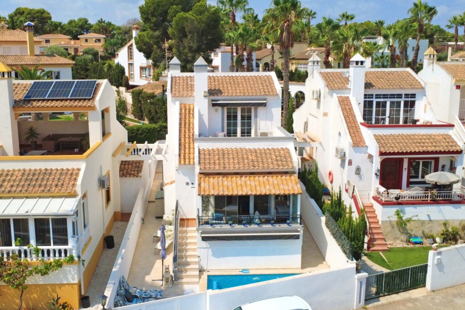 Resale - Villa / House - Orihuela Costa - Villamartín