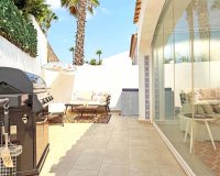 Resale - Villa / House - Orihuela Costa - Villamartín