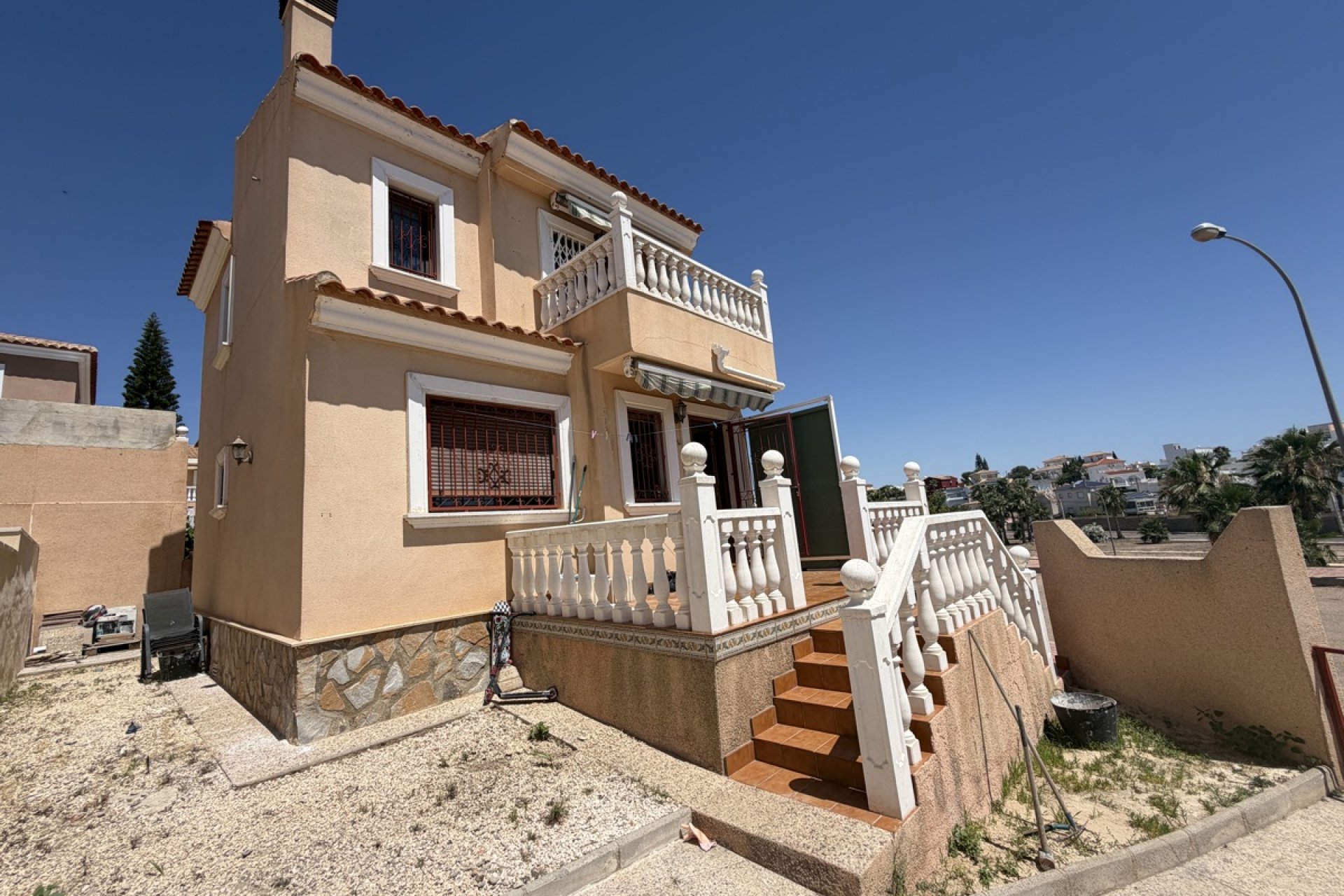 Resale - Villa / House - Orihuela Costa - Villamartín