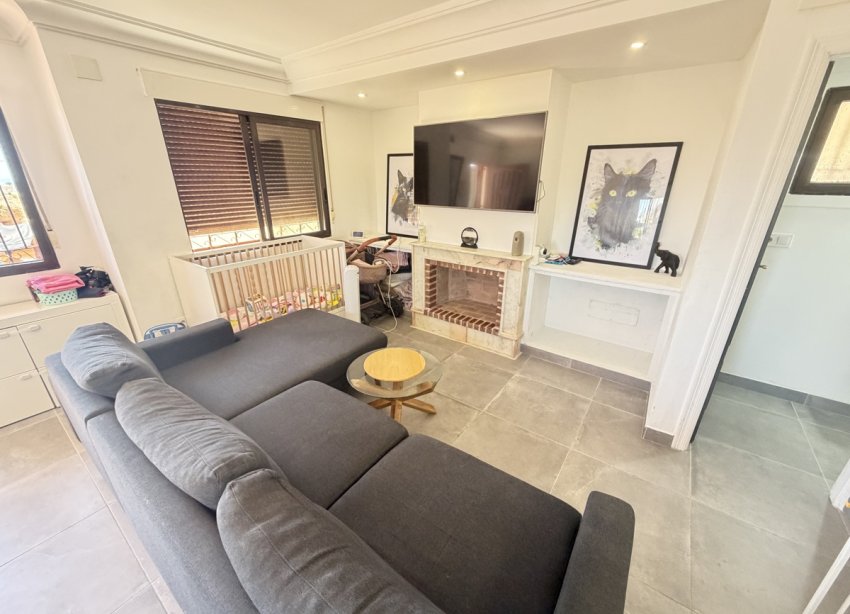 Resale - Villa / House - Orihuela Costa - Villamartín