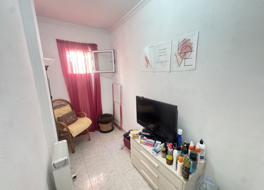 Resale - Villa / House - Orihuela Costa - Villamartín