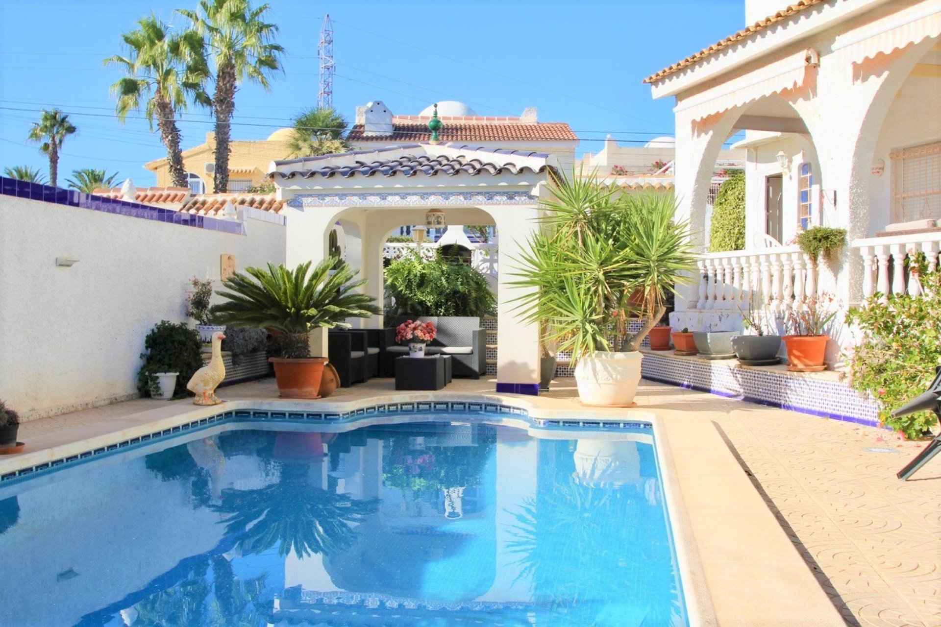Resale - Villa / House - Orihuela Costa - Villamartín